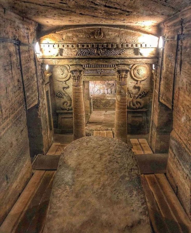 Egypt Tours The impressive catacombs of Kom El Shoqafa